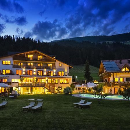 Helmhotel Сан-Кандидо Экстерьер фото
