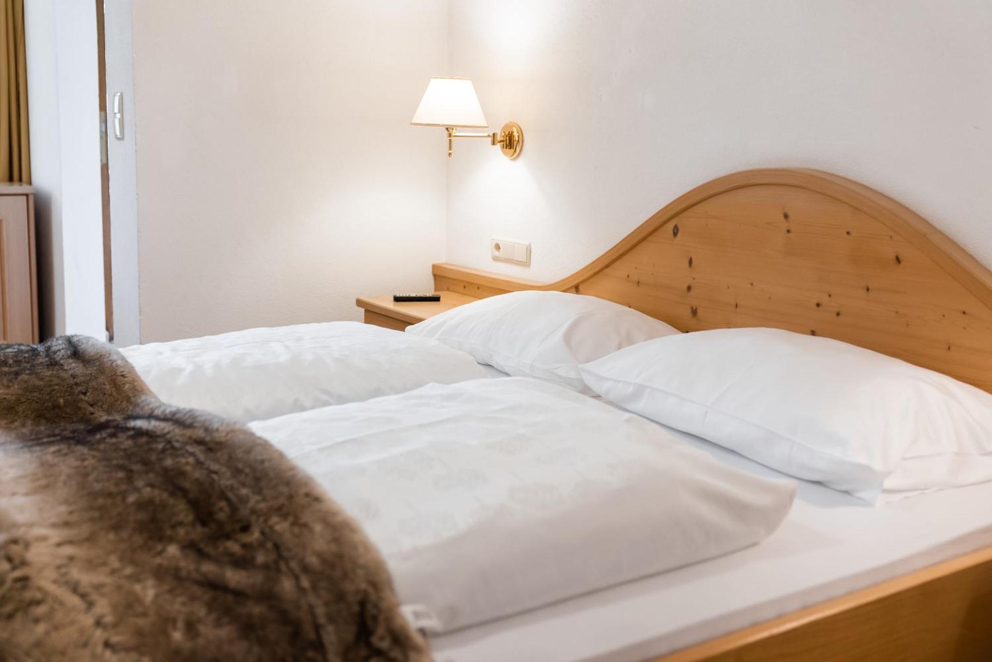 Helmhotel Сан-Кандидо Номер фото