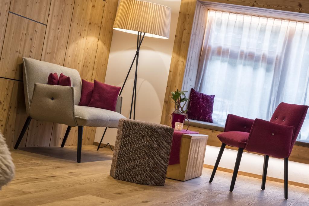 Helmhotel Сан-Кандидо Экстерьер фото