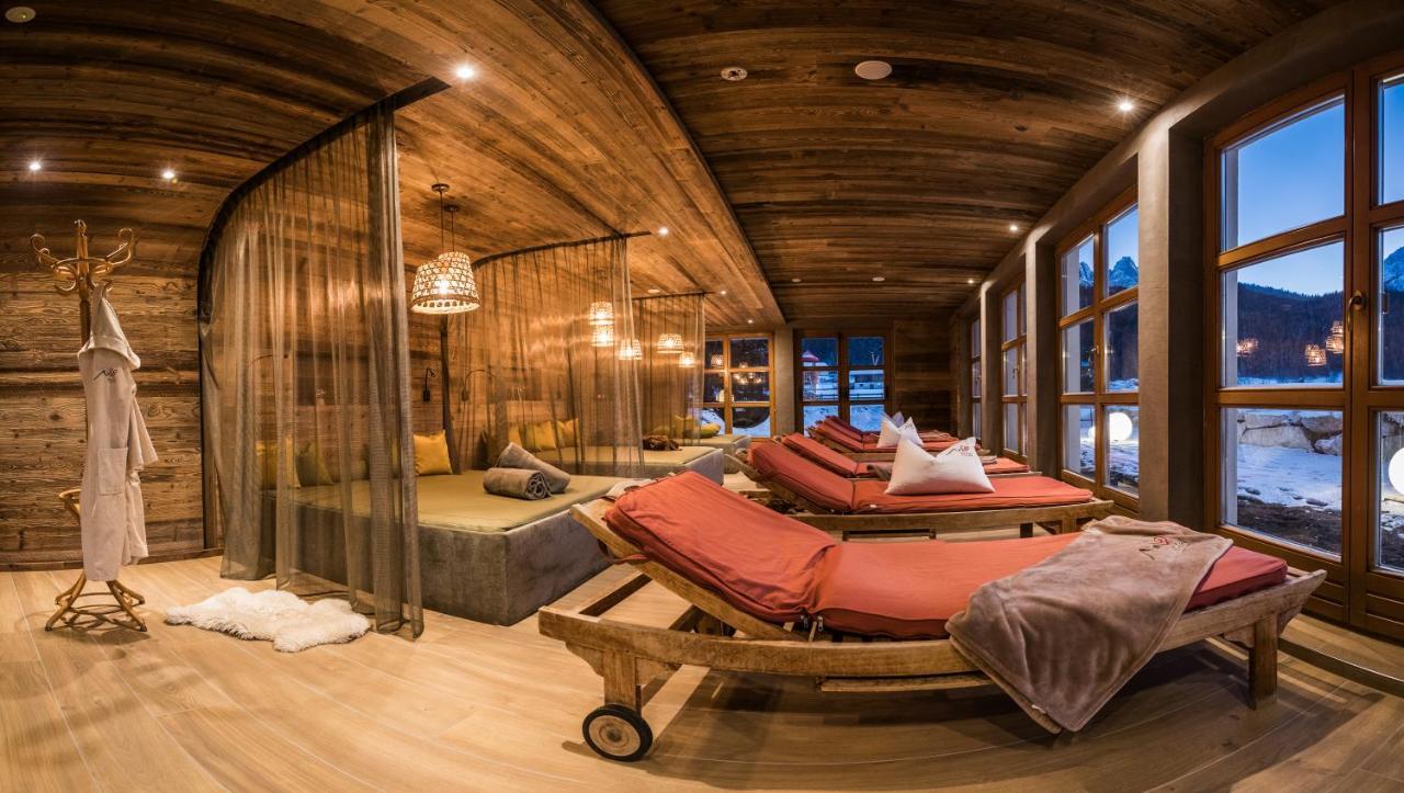 Helmhotel Сан-Кандидо Экстерьер фото