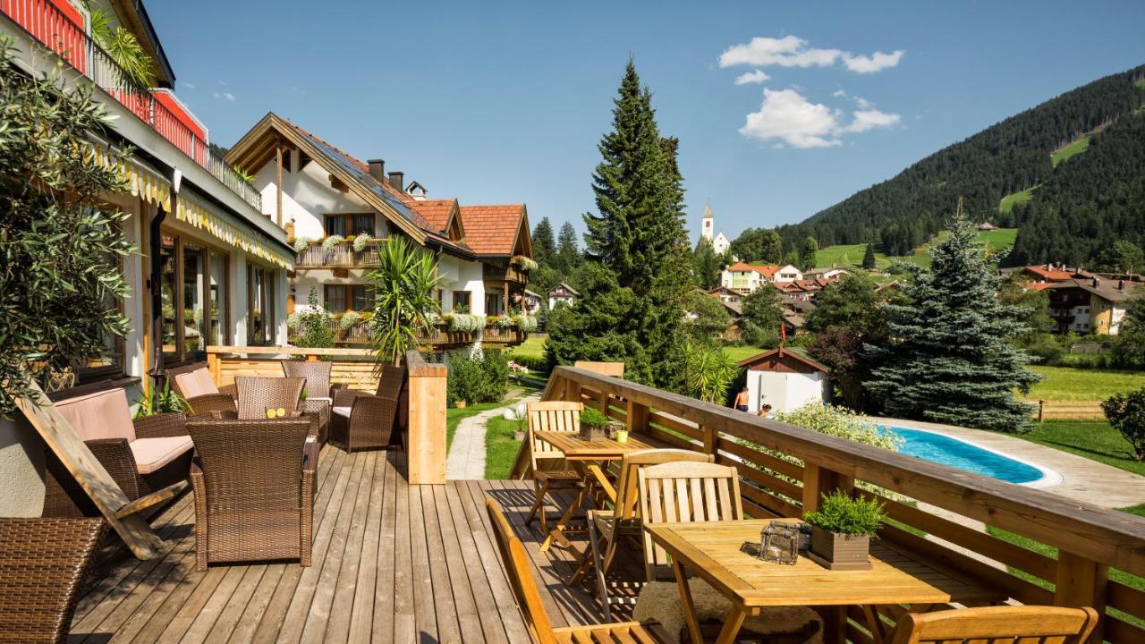 Helmhotel Сан-Кандидо Экстерьер фото