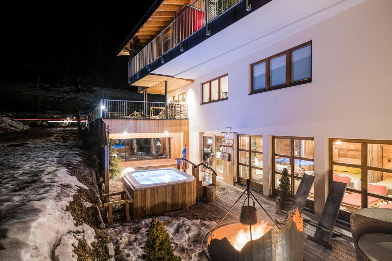 Helmhotel Сан-Кандидо Экстерьер фото